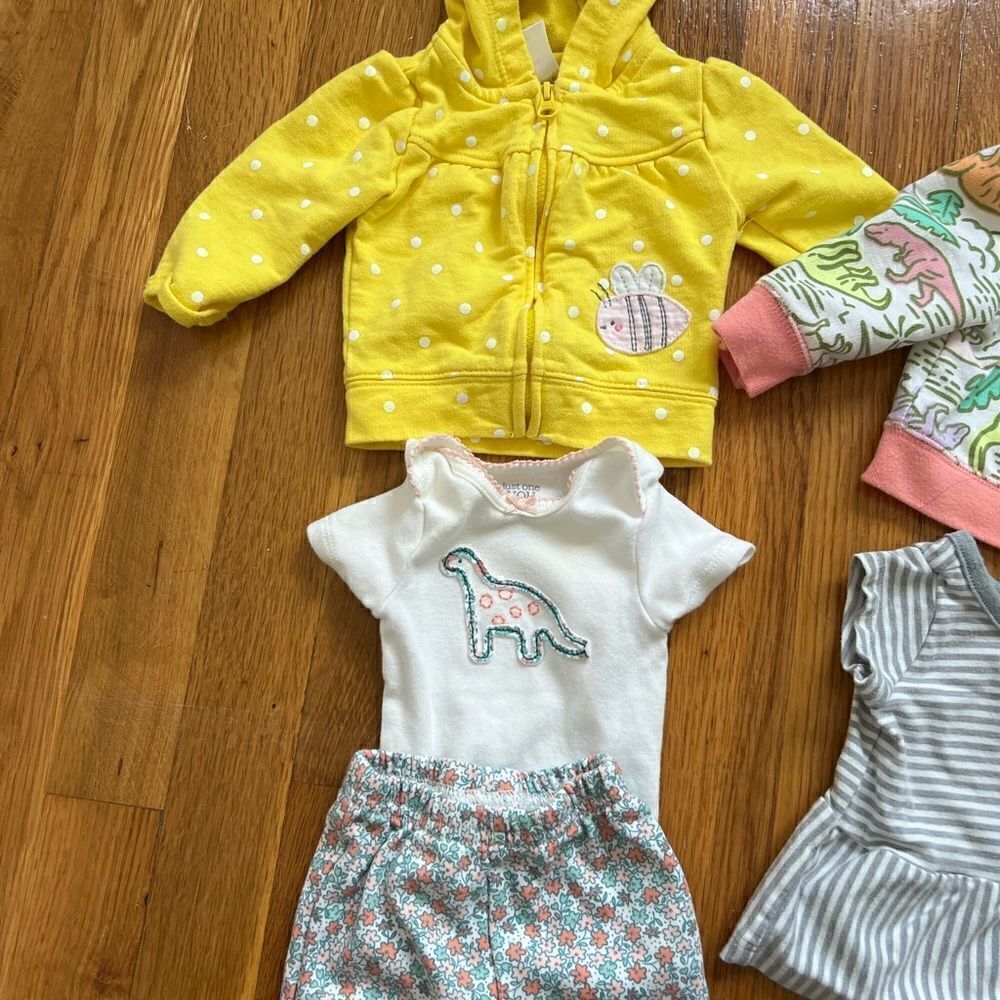 Newborn Outfits  - Picture 2 of 3